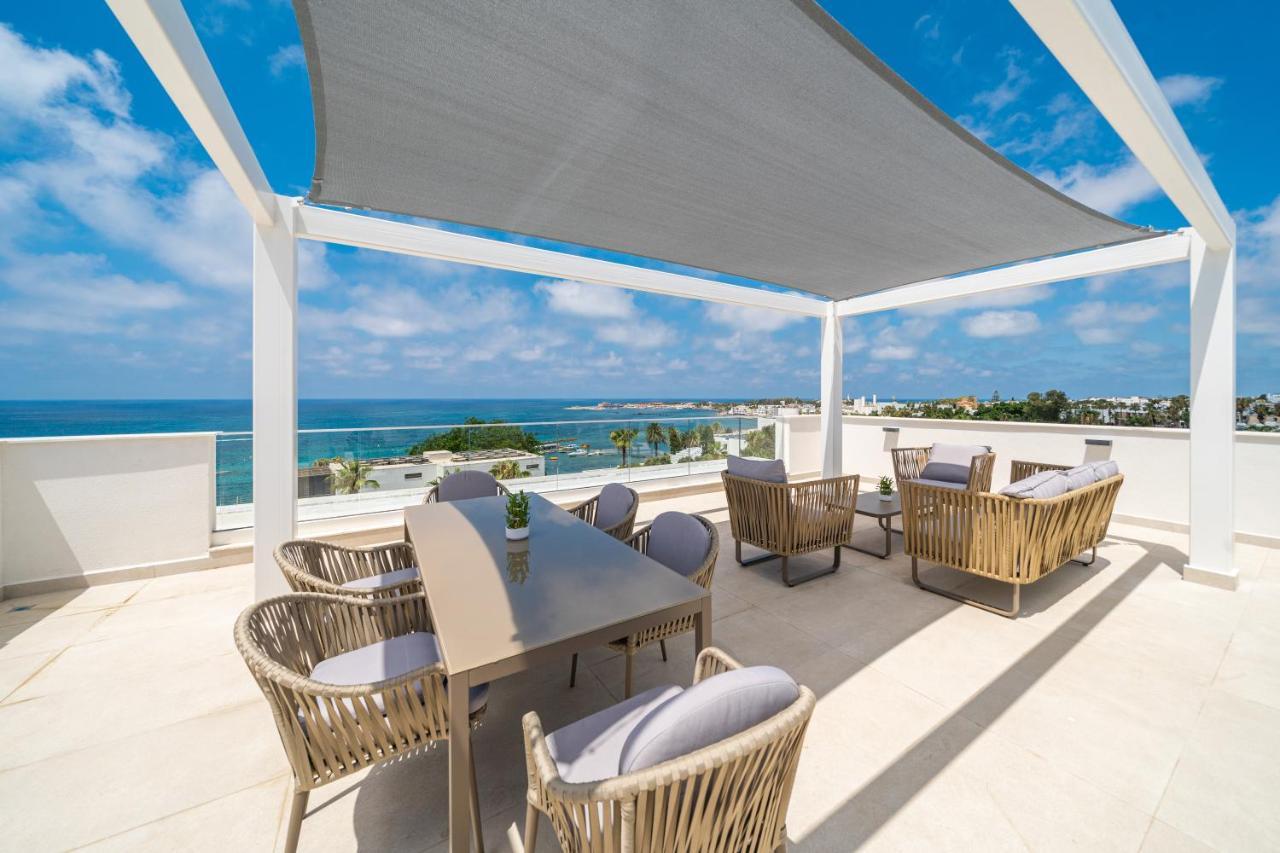 Waterside Sea View Apartments 파포스 외부 사진