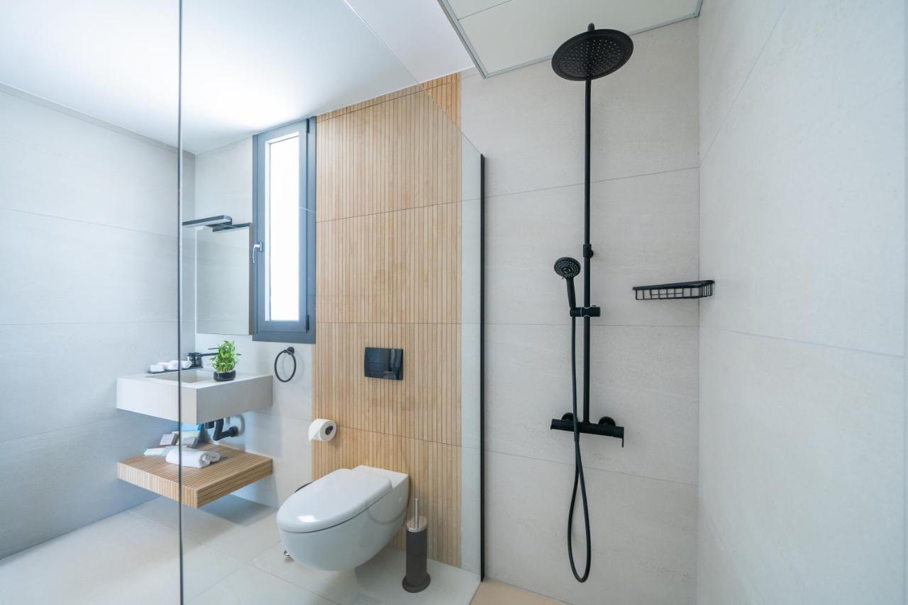 Waterside Sea View Apartments 파포스 외부 사진